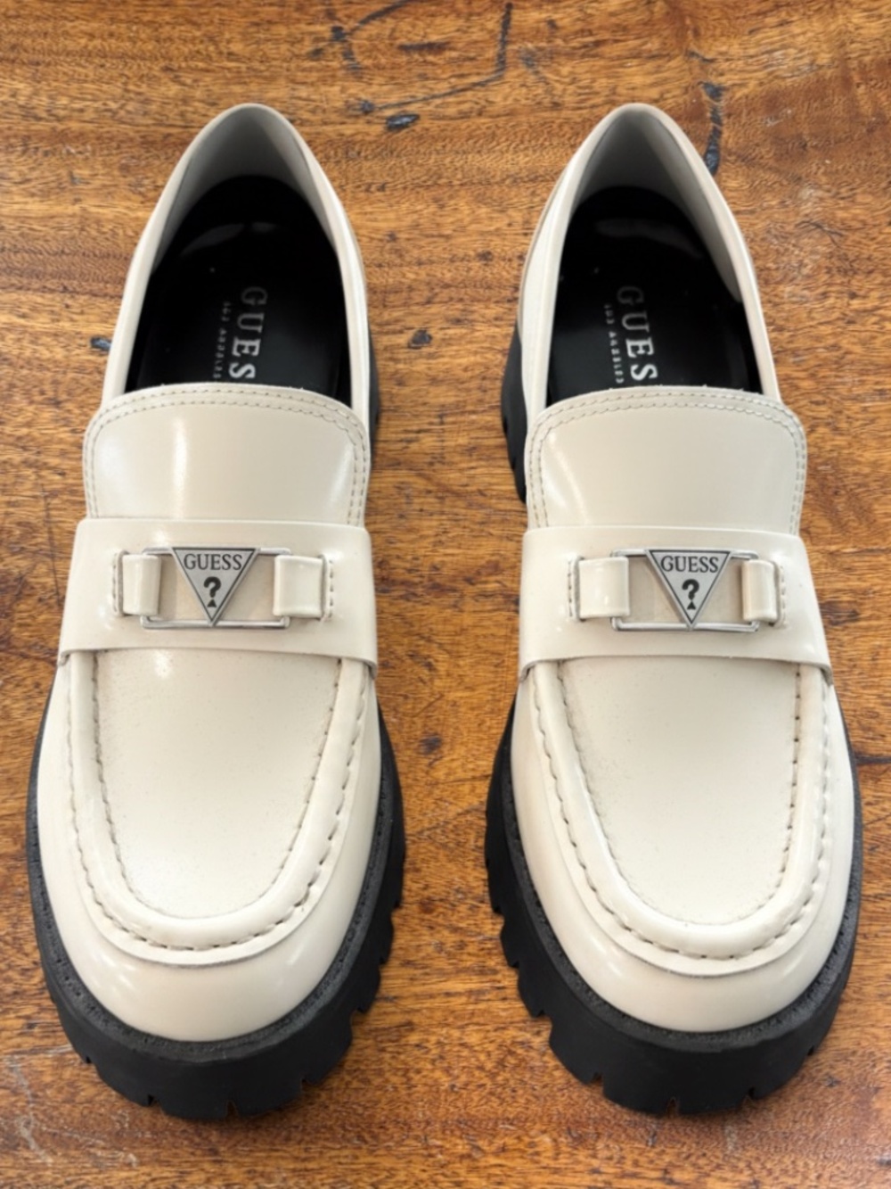 GUESS Cream Patent Chunky Platform Lug Sole Triangle Logo Shoes NWOB Size 7.5